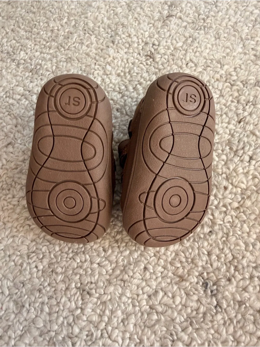 Stride Rite Toddler Kids Brown Sandal Sneakers with Hook-and-Loop Closure